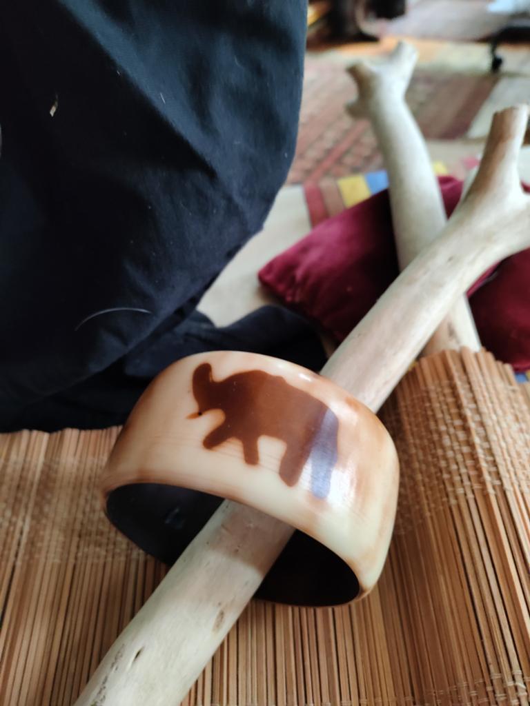 Afrikaanse armband met olifant, Ophalen of Verzenden