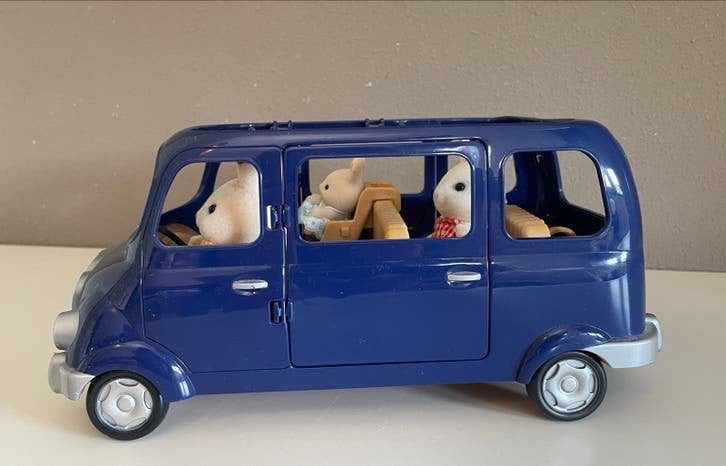 Sylvanian Families Familiewagen met accessoires, Kinderen en Baby's, Ophalen of Verzenden, Zo goed als nieuw