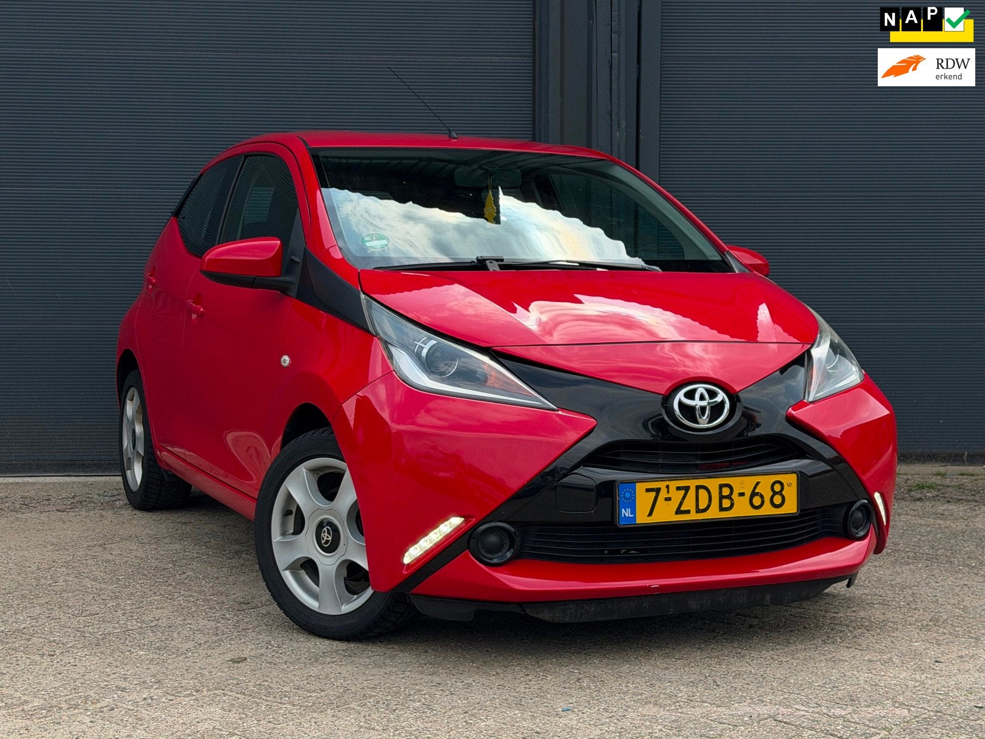 Toyota Aygo 1.0 VVT-i | E-Pakket | Bluetooth | 5 Deurs |, Voorwielaandrijving, Euro 5, Gebruikt, 4 stoelen