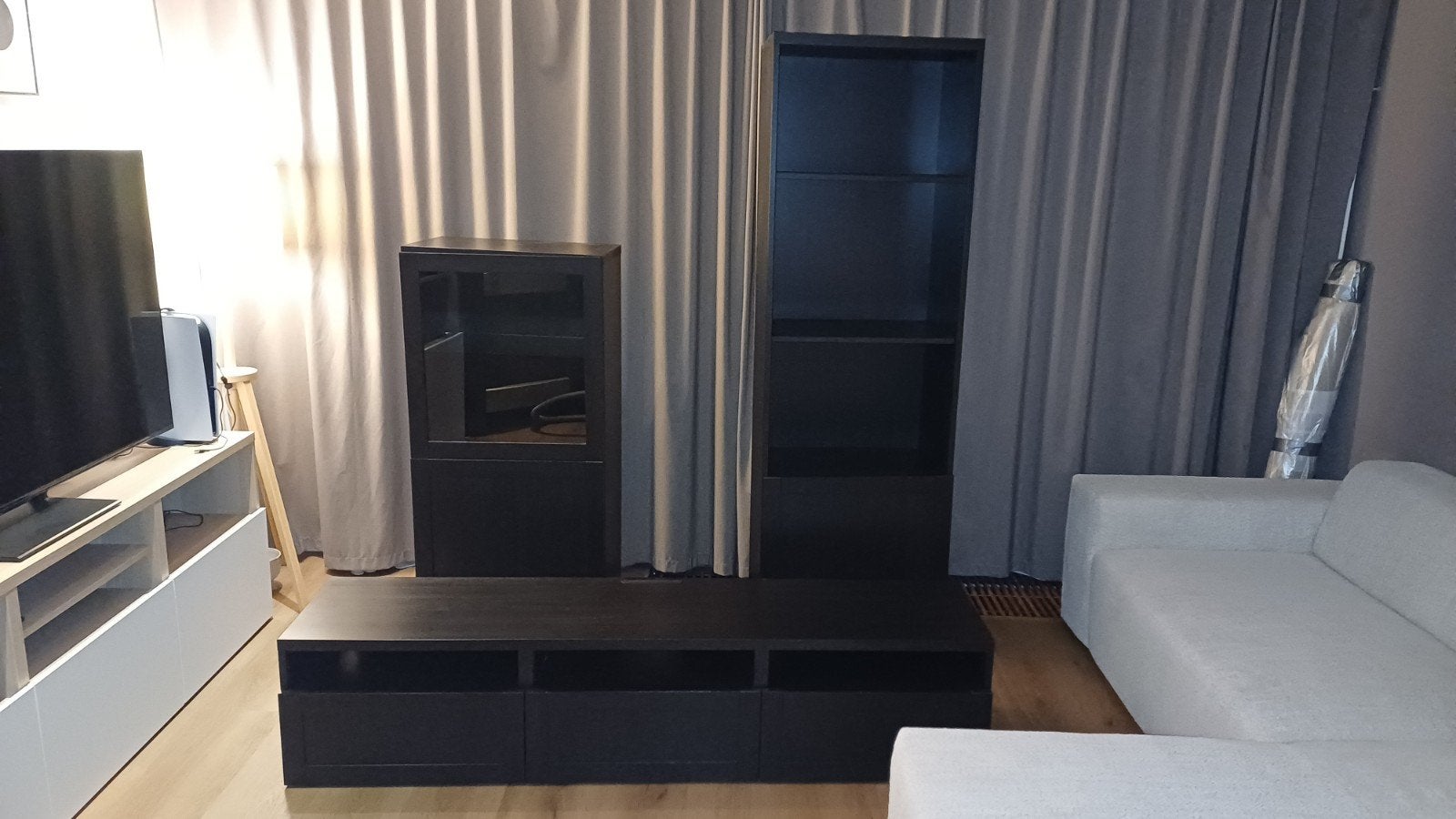 Zwart TV-meubel met opbergkasten, Ophalen, Gebruikt, 200 cm of meer, Modern