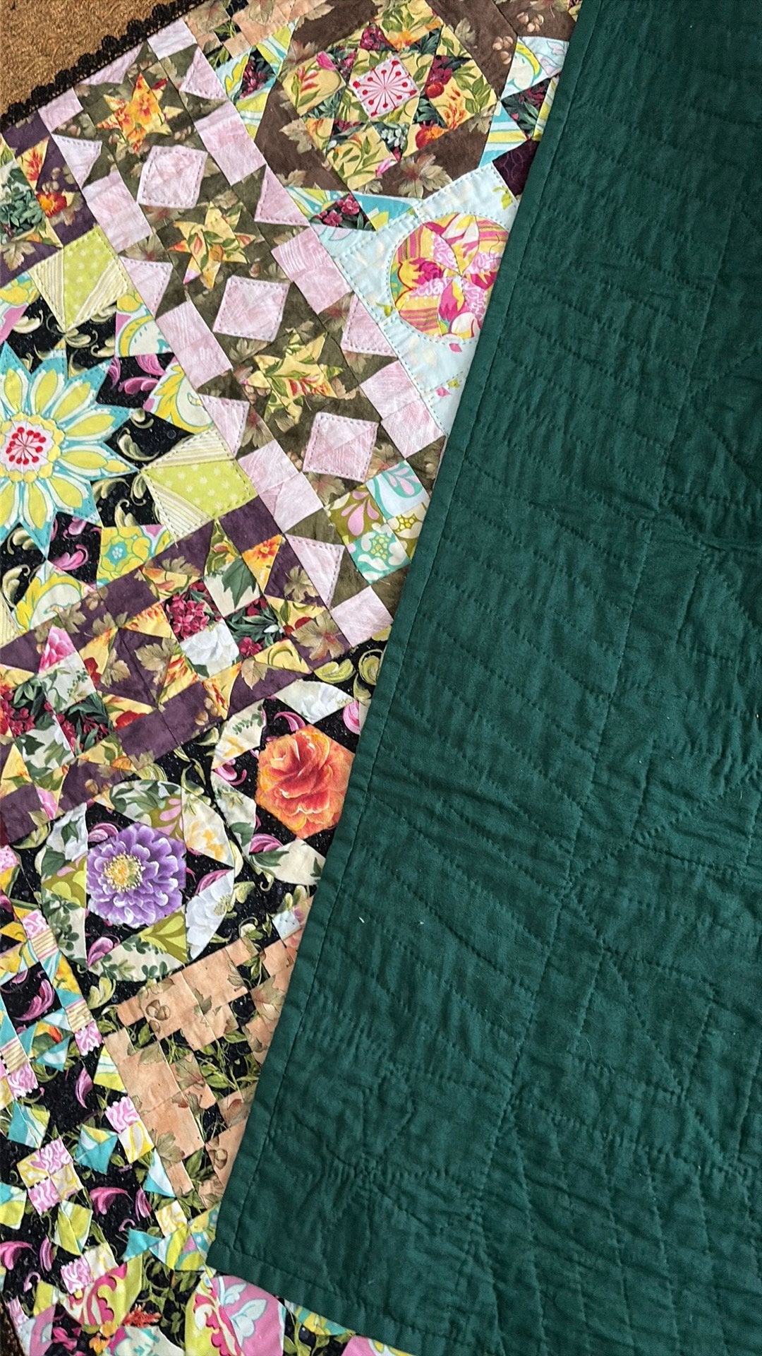 Handgemaakte quilt, sterren en bloemen., Overige kleuren, 120 cm of meer, Ophalen of Verzenden, Zo goed als nieuw