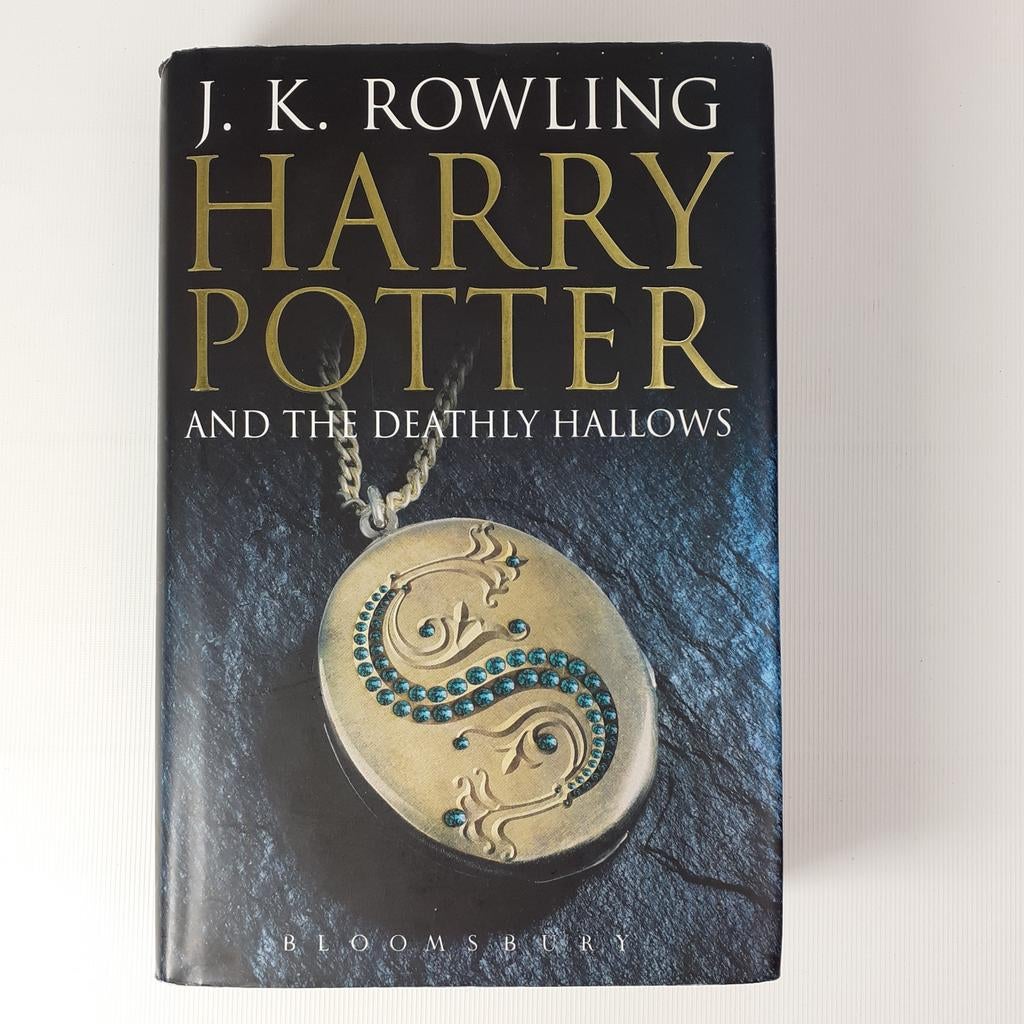Harry Potter and the Deathly Hallows hardcover, Verzamelen, Harry Potter, Ophalen of Verzenden, Gebruikt, Boek of Poster