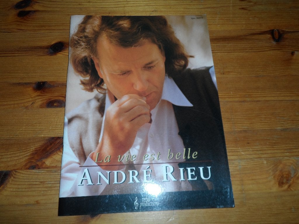 Andre rieu - la vie est belle, Muziek en Instrumenten, Bladmuziek, Nieuw, Ophalen of Verzenden, Viool of Altviool, Artiest of Componist