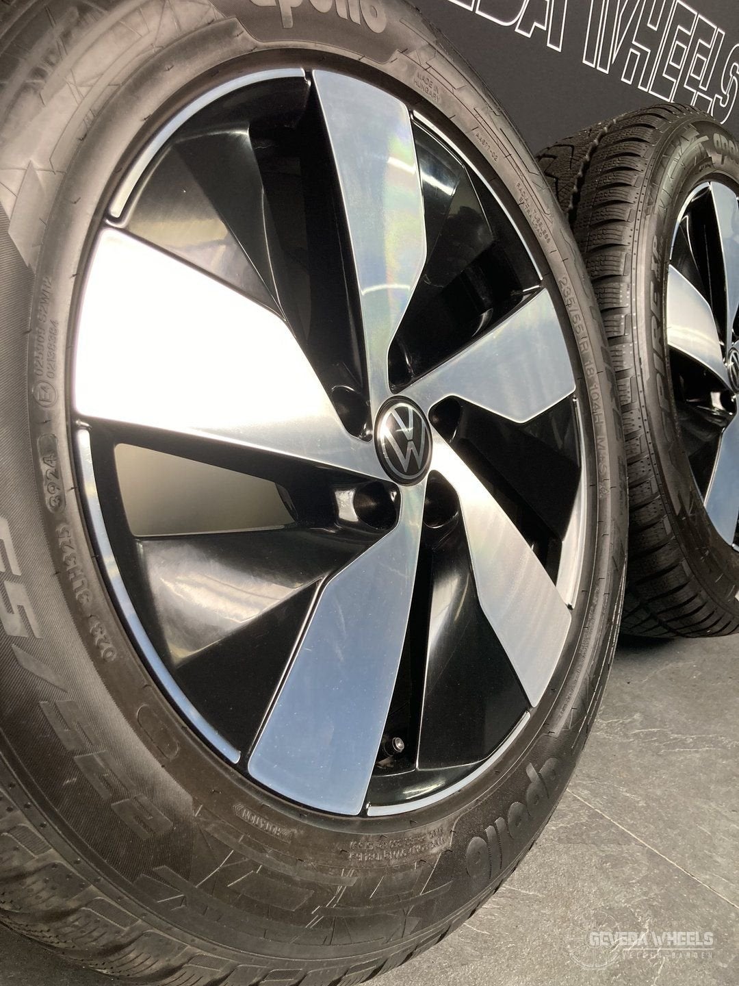 18” originele Volkswagen Tiguan / Tayron velgen winterbanden, 18 inch, Gebruikt, -, -