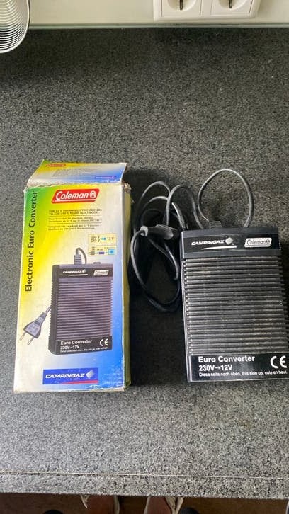 Coleman omvormer van 220 naar 12 volt, Ophalen of Verzenden, Zo goed als nieuw, Licht
