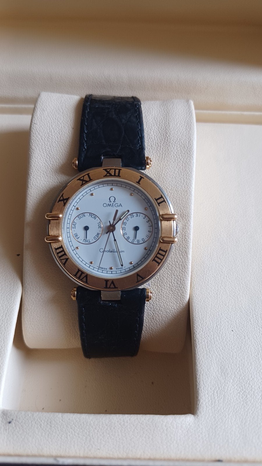 Omega Constellation gold cap 18 kt day/date oph Amsterdam, Ophalen
