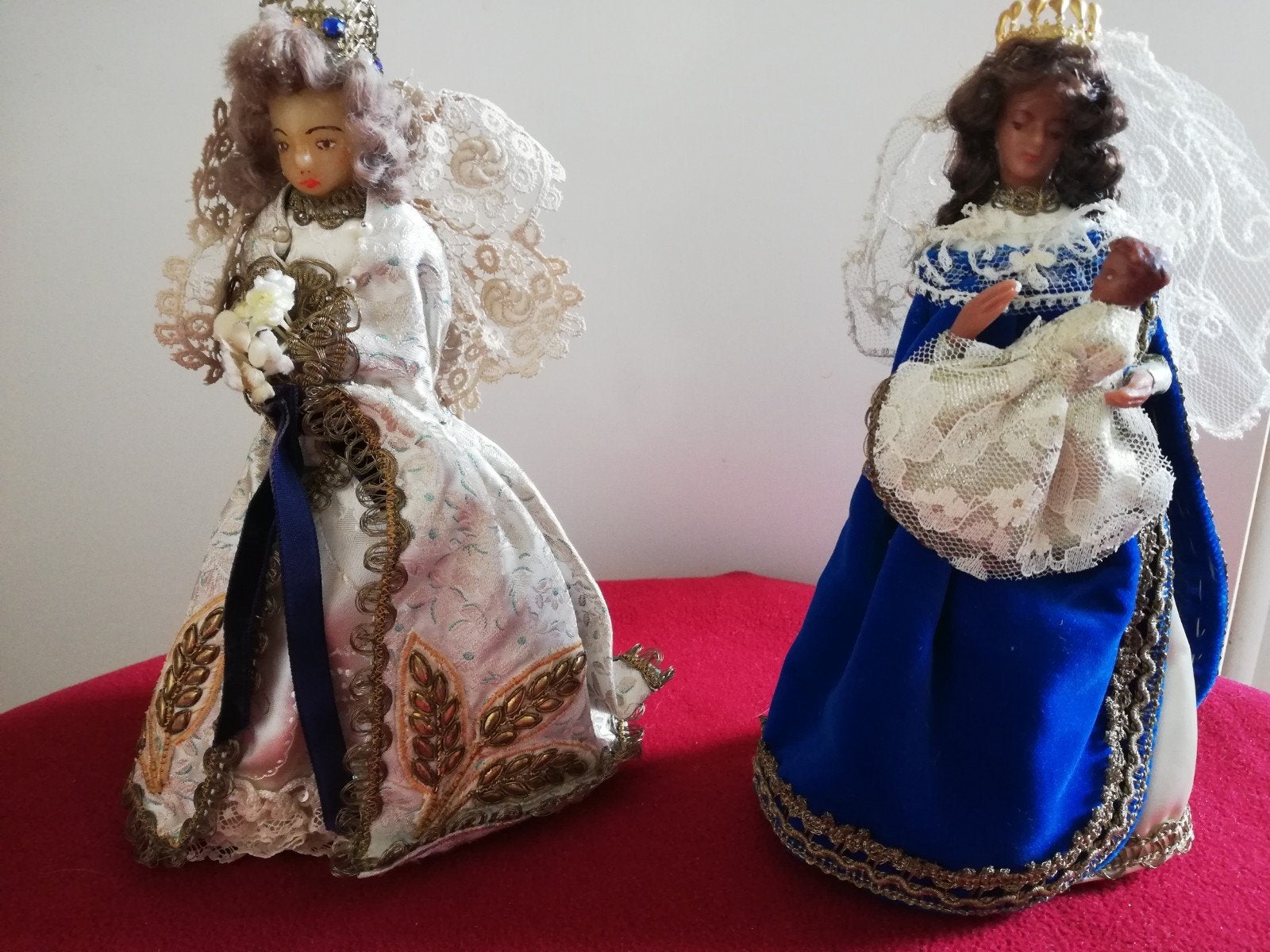 2 Madonna's, 1 met kind /1 met bruidsboeket, Antiek en Kunst, Ophalen of Verzenden