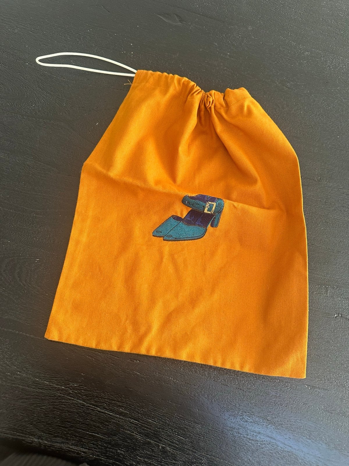 Suzanne Rae Oranje Dustbag met Geborduurde Mary Jane Pump, Ophalen of Verzenden, Zo goed als nieuw, Oranje, Overige typen