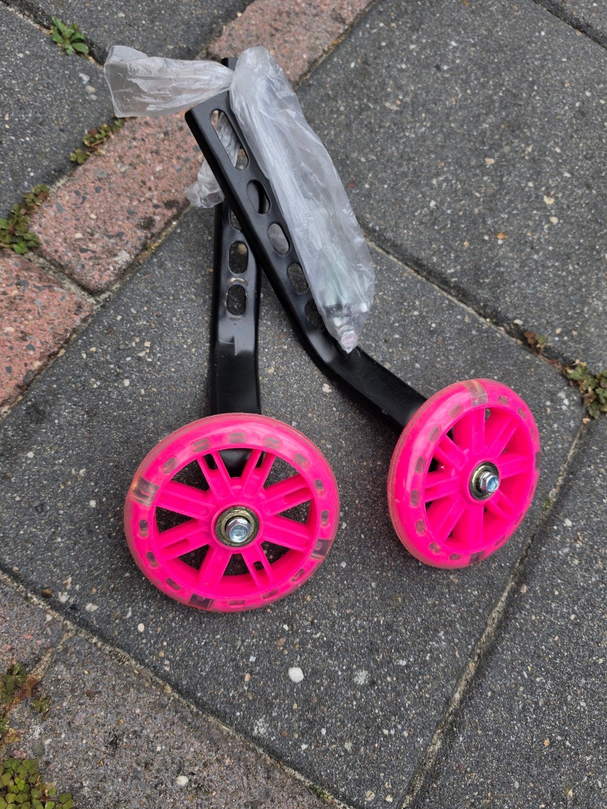 Roze zijwielen met licht in de wielen - Zo goed als nieuw, Ophalen of Verzenden, Zo goed als nieuw, Onbekend