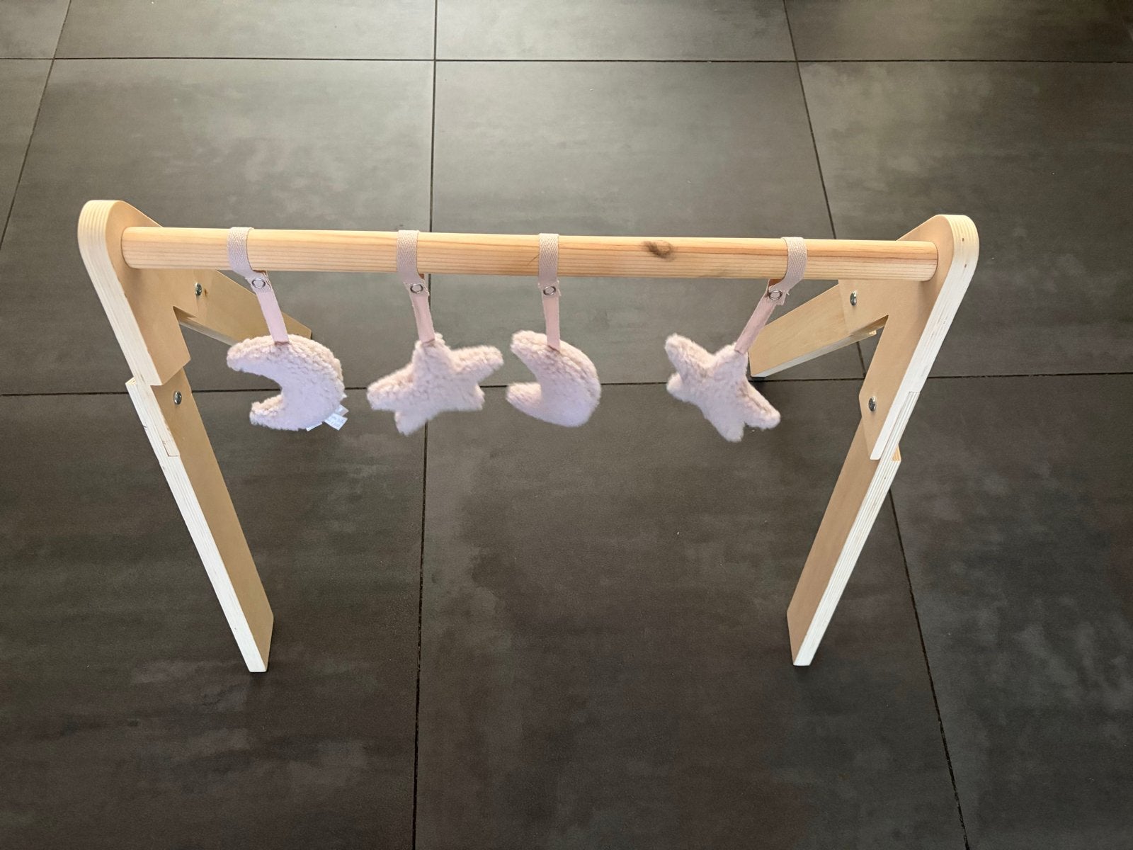 Houten babygym met zachte hangertjes (maan en ster), Kinderen en Baby's, Ophalen of Verzenden, Zo goed als nieuw, Babygym
