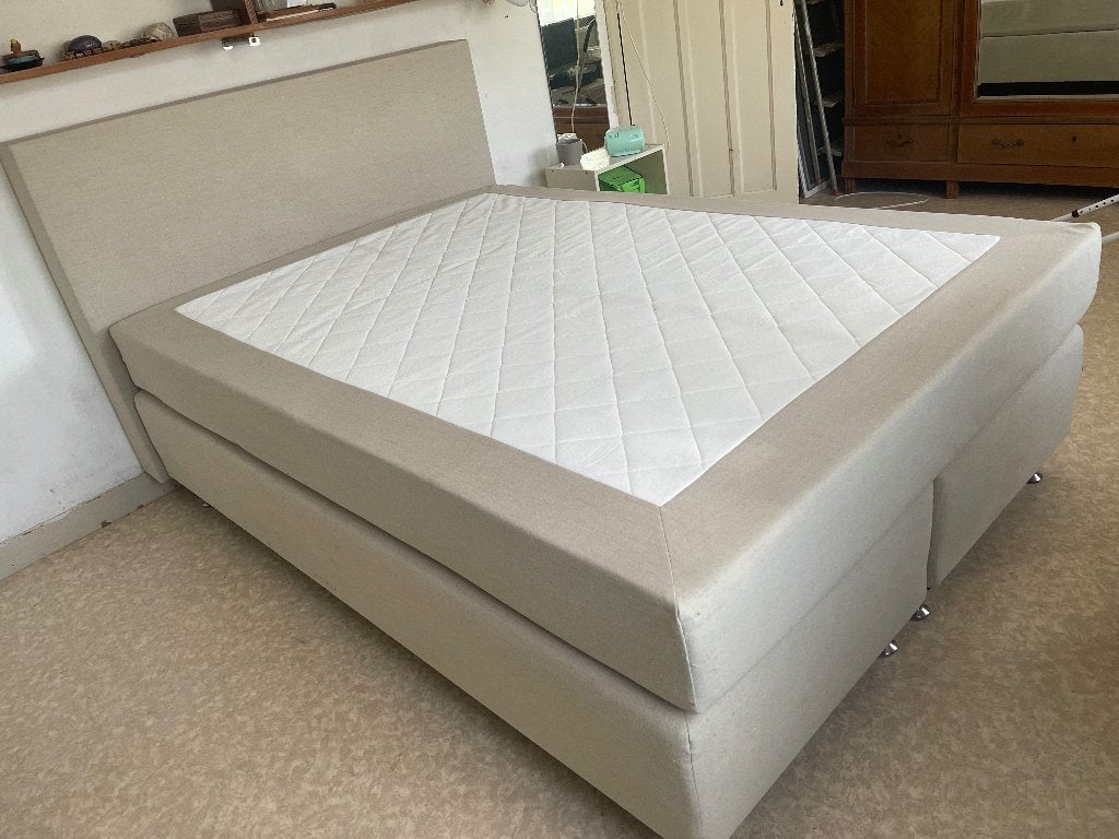 Boxspring twijfelaar, Ophalen, Gebruikt, Beige, 140 cm