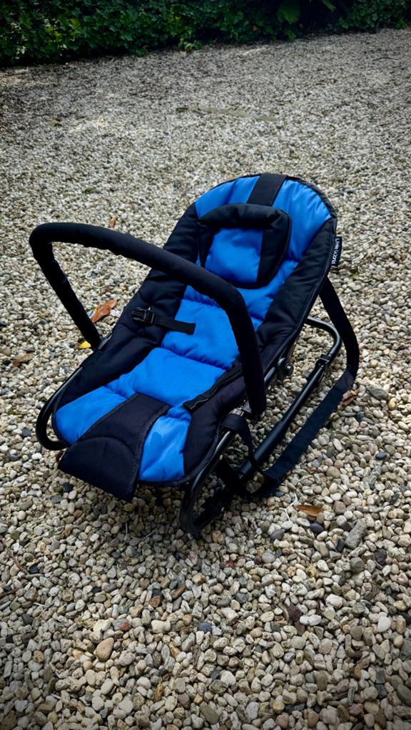 Comfortabele blauwe wipstoel voor baby's, Gebruikt, Wipstoel, Met gordel(s) of riempje(s), Ophalen