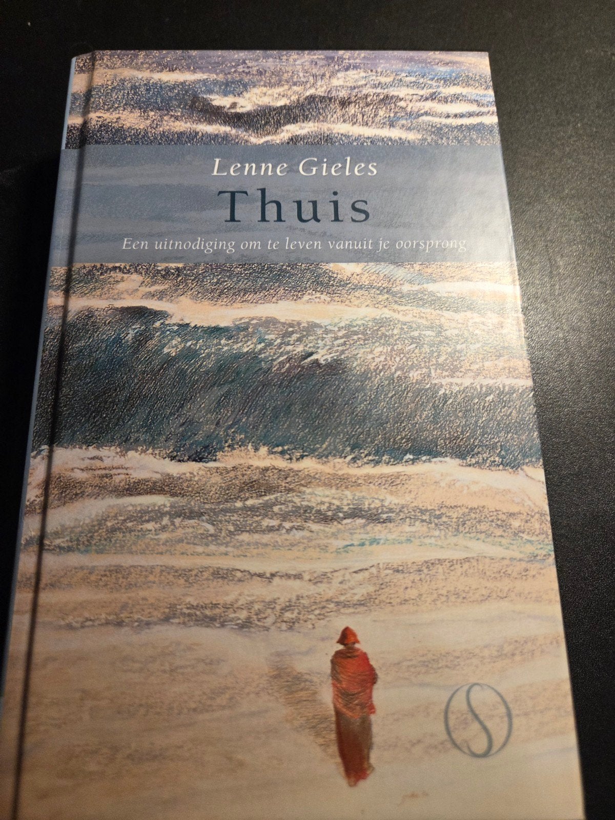 Thuis: Een uitnodiging om te leven vanuit je oorsprong, Ophalen of Verzenden, Zo goed als nieuw, Lenne Gieles, Nederland