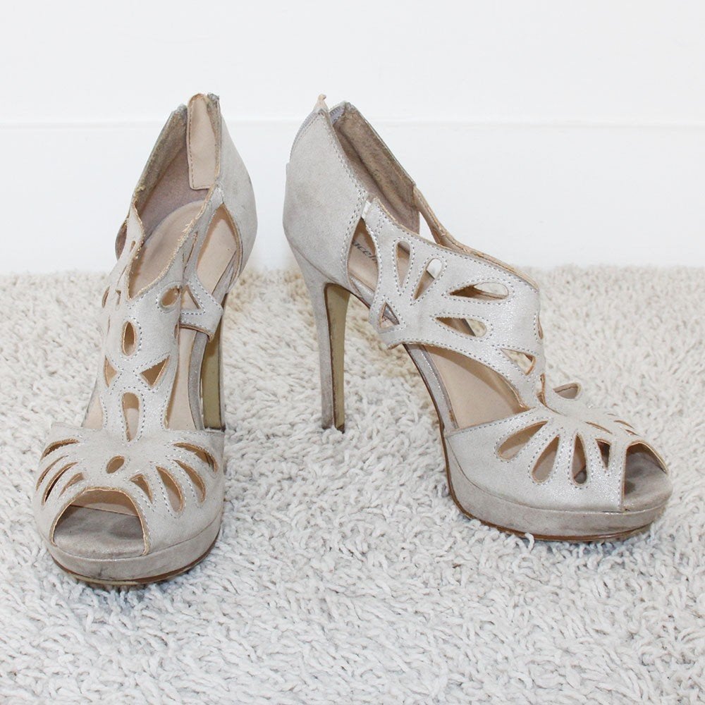 Prachtige Leren Graceland Sandalen s24 (Maat 38) € 30,-, Beige, Zo goed als nieuw, Graceland, Sandalen of Muiltjes