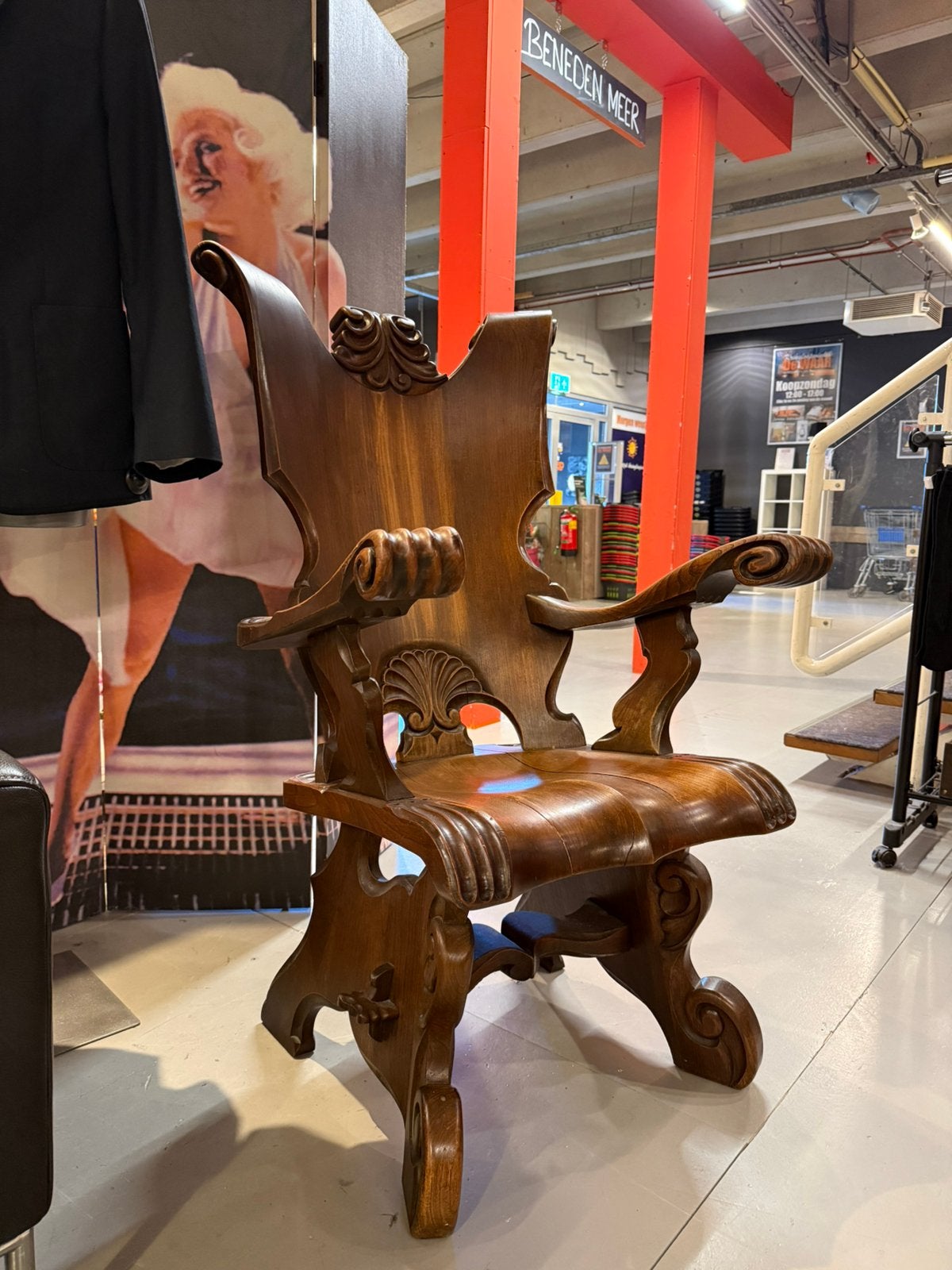 Oirschotse eiken klauwstoel Vintage, Ophalen