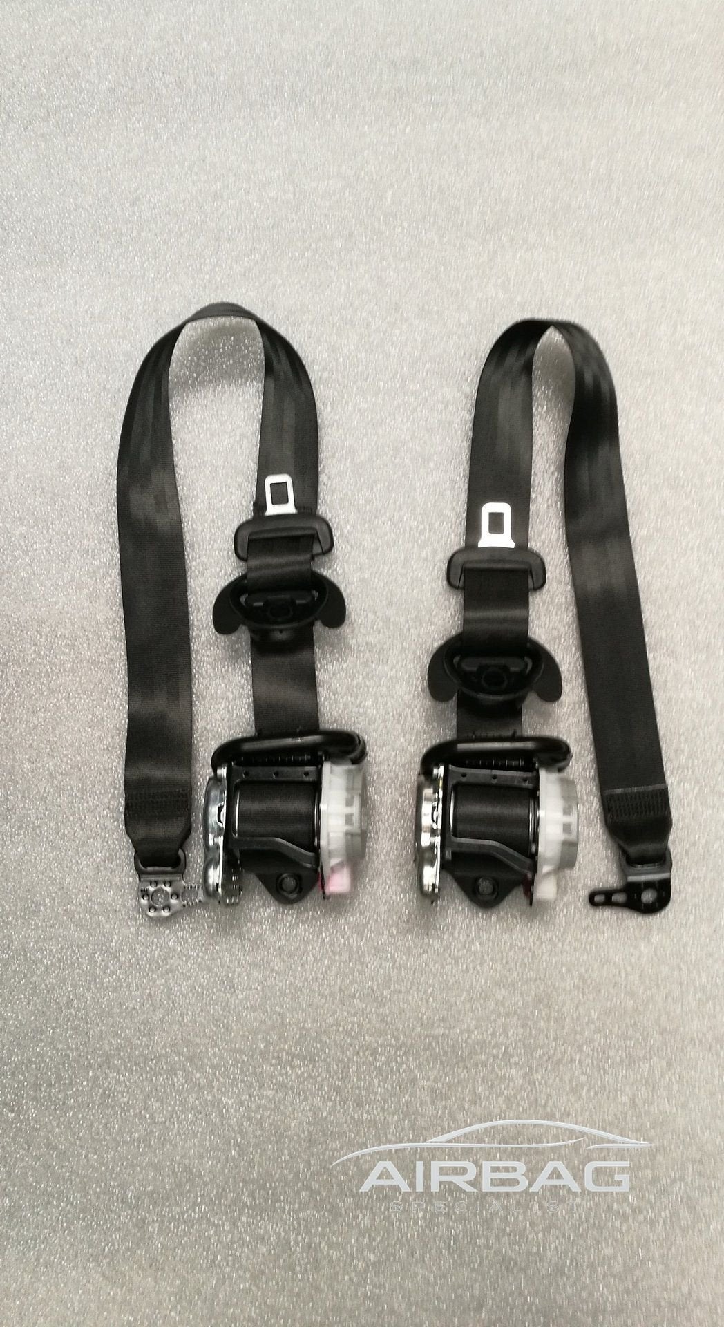 Gordel set front VW Volkswagen Tiguan 2015+  5NB857705A 5NB8, Gebruikt, -, Volkswagen, -