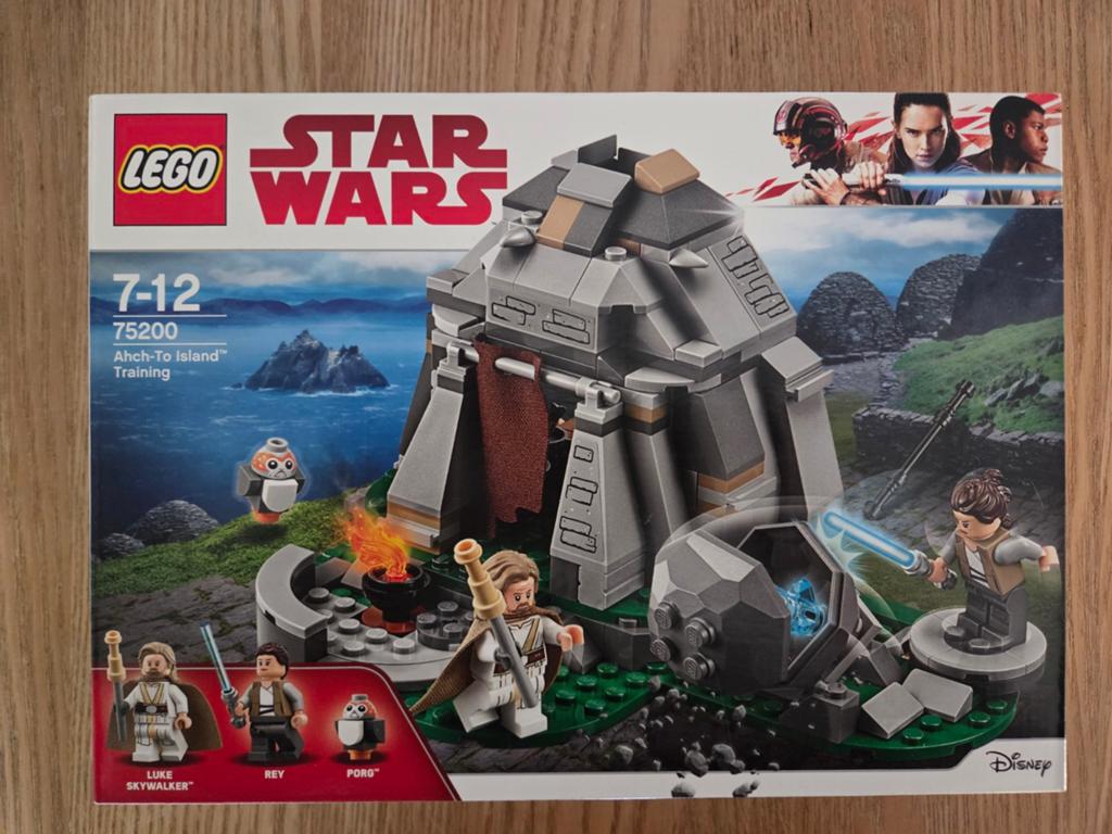 Nieuw in doos: LEGO Star Wars Ahch-To Island Training 75200, Star Wars, Lego, Nieuw, Ophalen of Verzenden