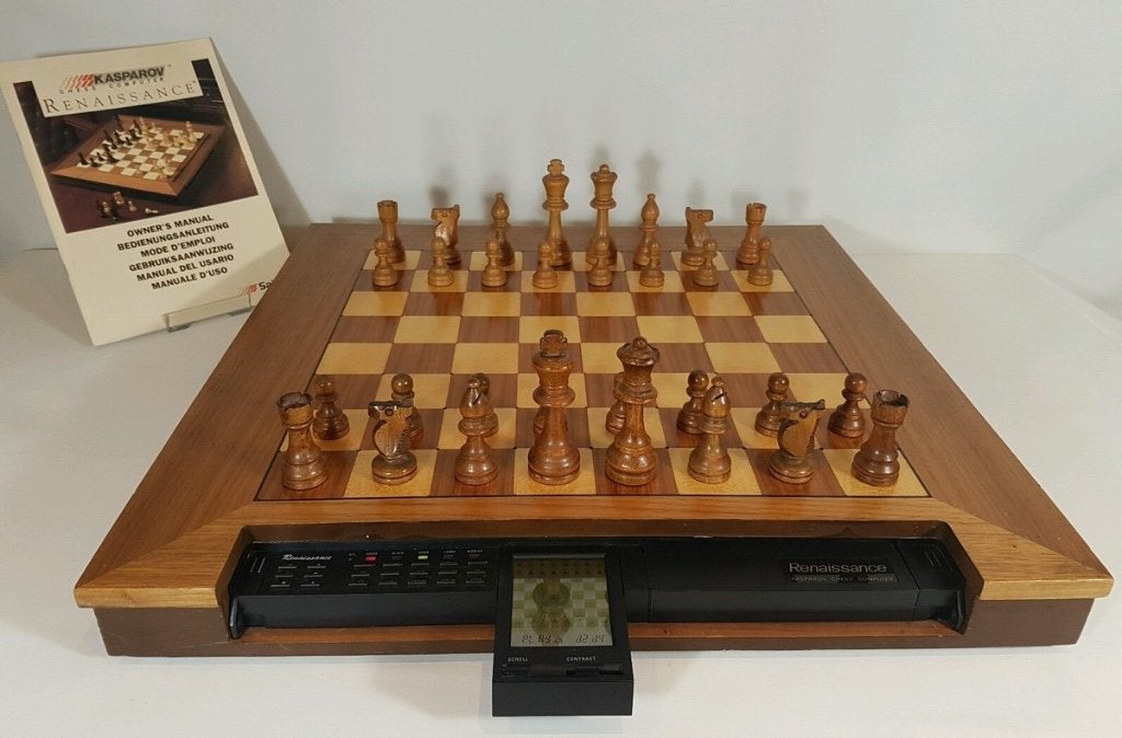 Kasparov Renaissance schaak computer, Ophalen, Minder dan 500 stukjes, Gebruikt, Schaken