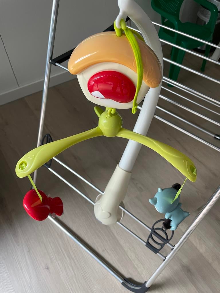 Chicco muziek mobiel met speeltjes, Kinderen en Baby's, Ophalen of Verzenden, Zo goed als nieuw, Mobiel