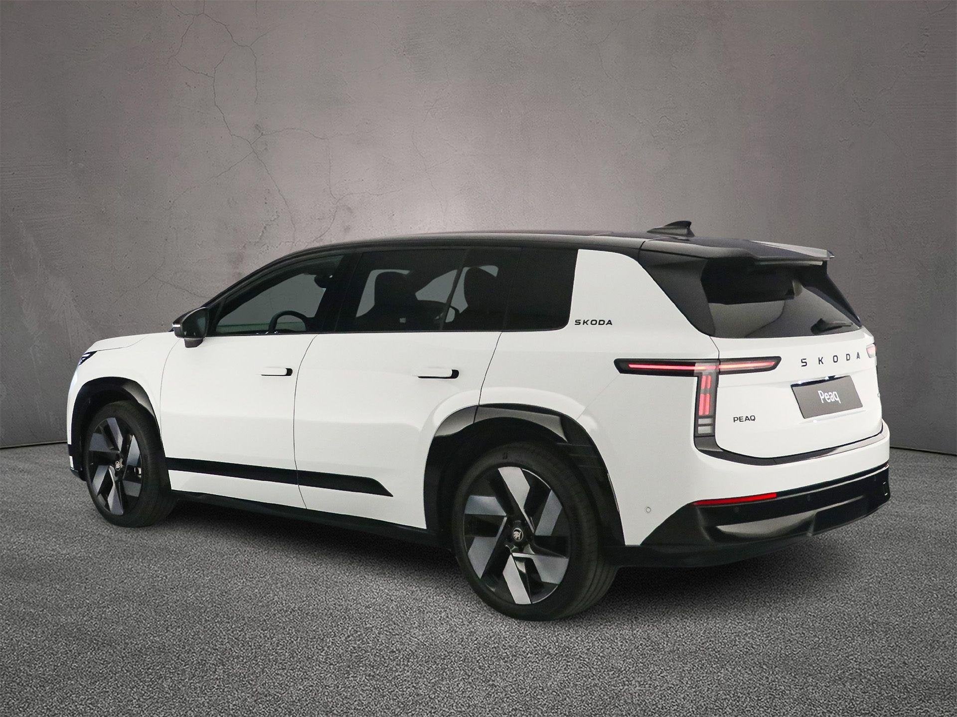 Skoda Peaq 90 Sportline 7p., Auto's, Automaat, Achterwielaandrijving, Overige modellen, 7 stoelen