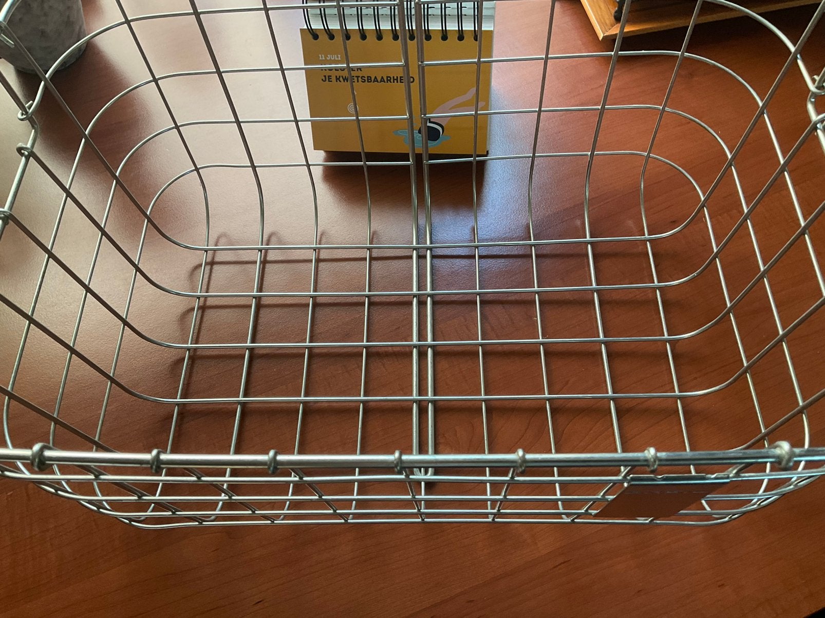 Basil  Fietsmand metaal 45.5 x 31.5 x 24.0/ zgan, Fietsen en Brommers, Fietsaccessoires | Fietsmanden, Zo goed als nieuw, Ophalen of Verzenden