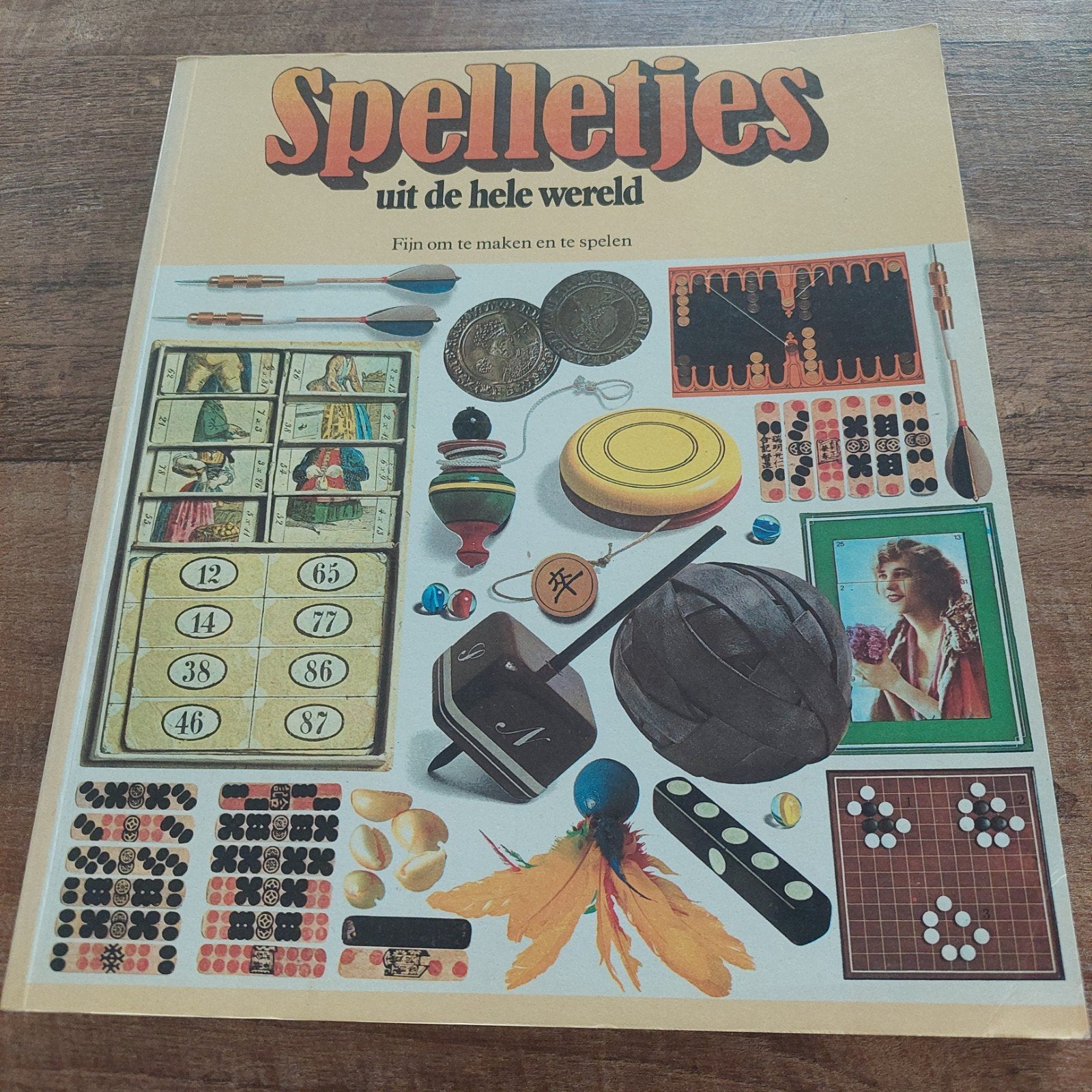 Spelletjes uit de hele wereld - Knutselboek & Kijkboek, Gelezen, Frederic V. Grunfeld, Léon Vié, Gerald Williams & R. C. Bell