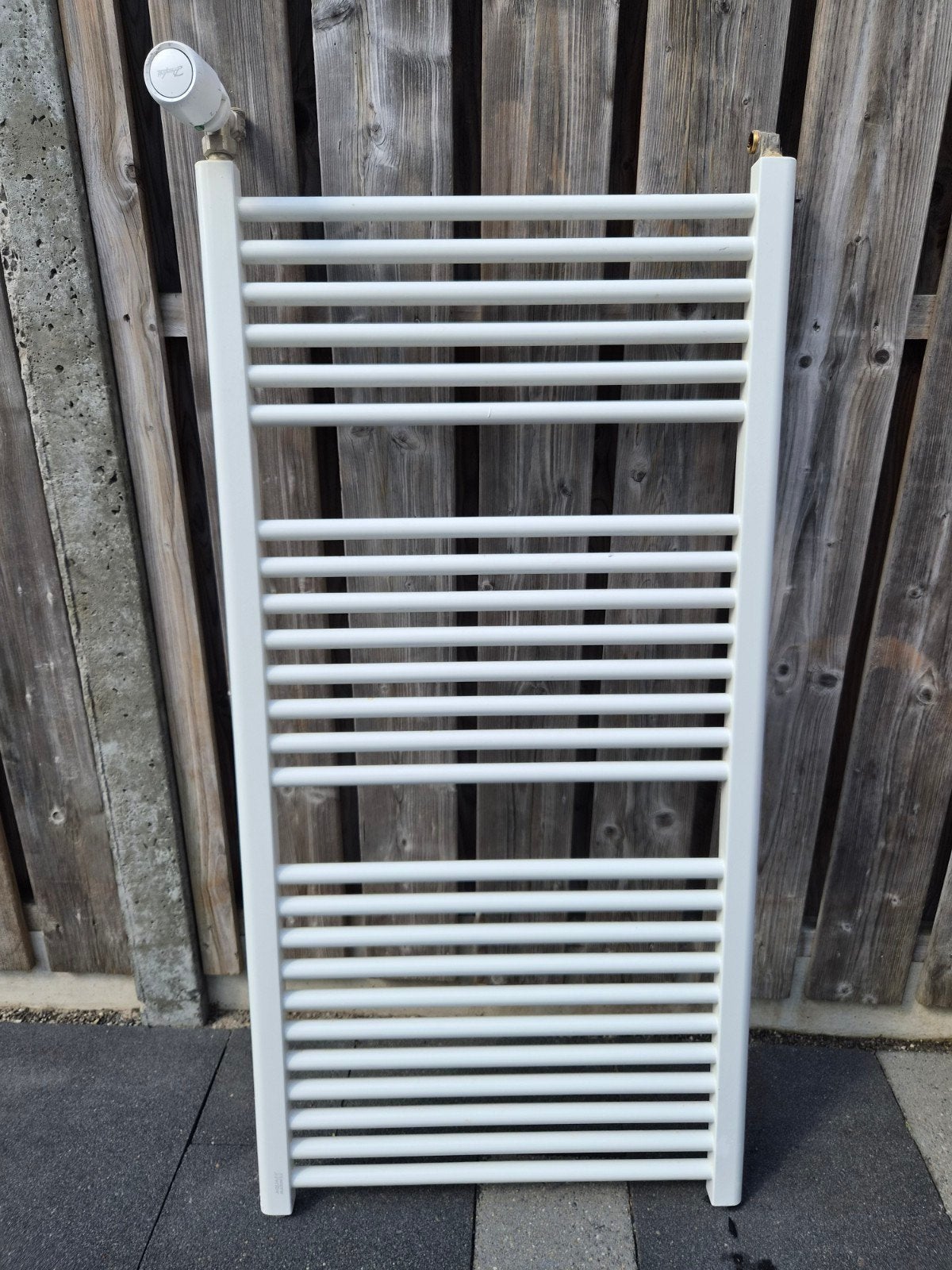 Gebruikte witte handdoekradiator 120x60 met thermostaatkraan, Ophalen, Gebruikt, Radiator, 60 tot 150 cm