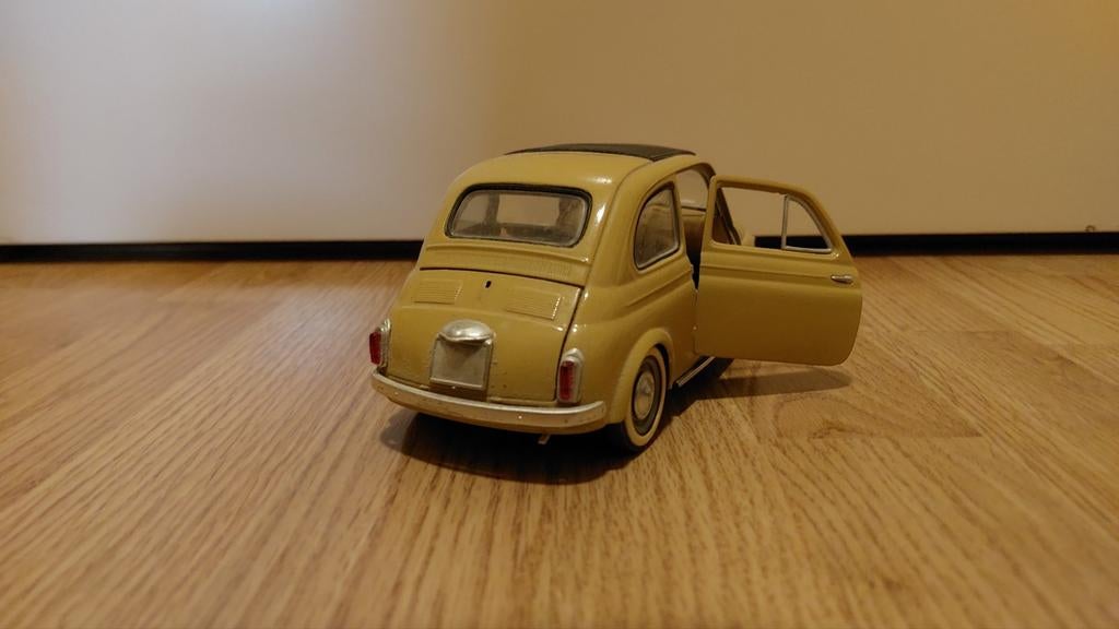 Fiat  500, Hobby en Vrije tijd, Modelauto's | 1:18, Ophalen of Verzenden