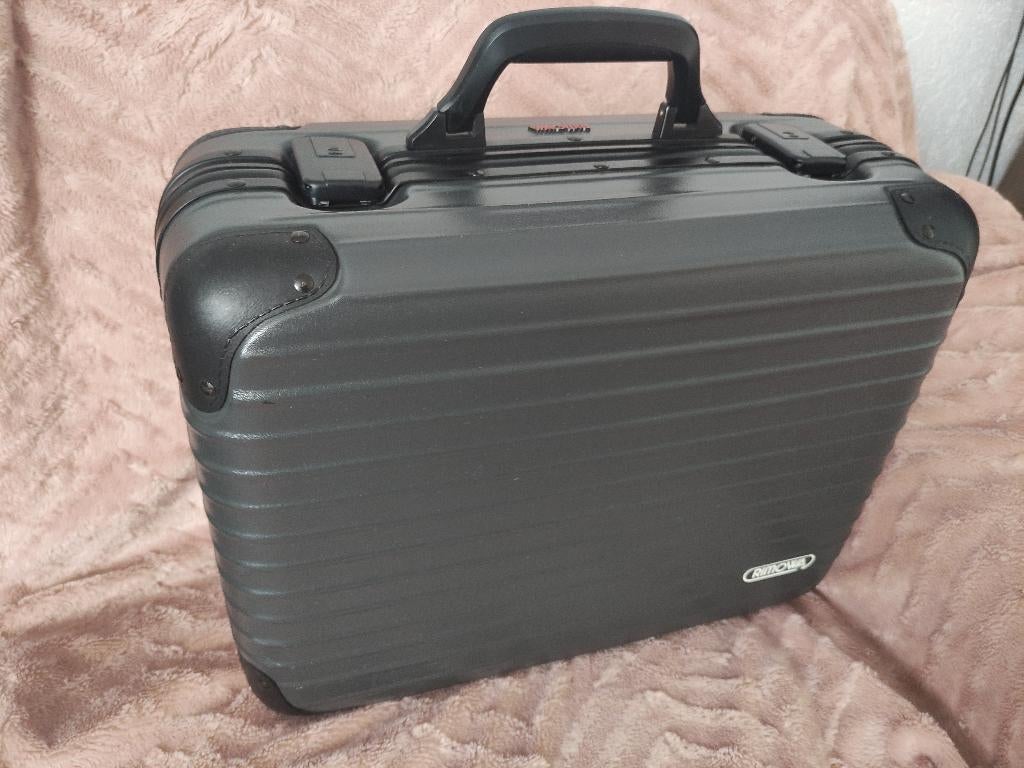 Rimowa koffer koffertje handbagage, Gebruikt, 50 tot 60 cm, Hard kunststof, Ophalen of Verzenden