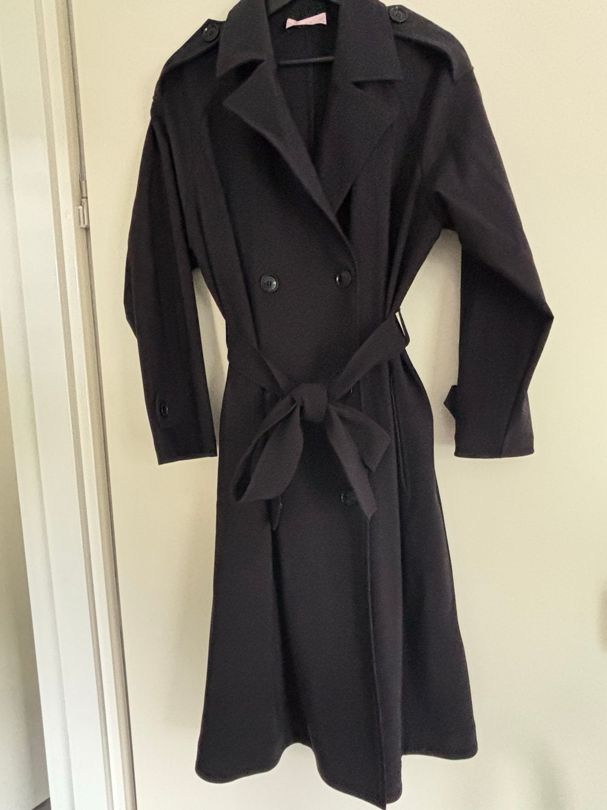 Nieuwe Studio Anneloes Trenchcoat Maat S, Ophalen of Verzenden, Nieuw, Maat 36 (S), Zwart