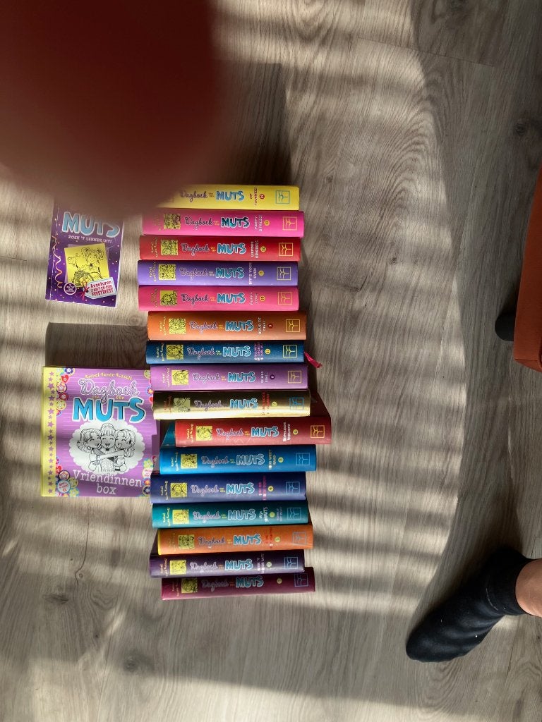 DAGBOEK van een MUTS boeken–deel 1 t/m 14–#17 boeken, Ophalen, Zo goed als nieuw