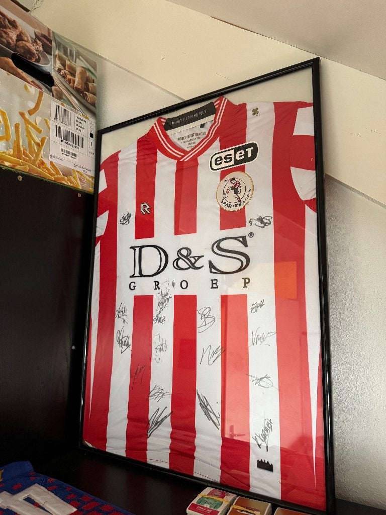 Sparta Rotterdam Robey Voetbalshirt Ingelijst Maat L 19/20, Maat 52/54 (L), Robey, Ophalen of Verzenden, Zo goed als nieuw