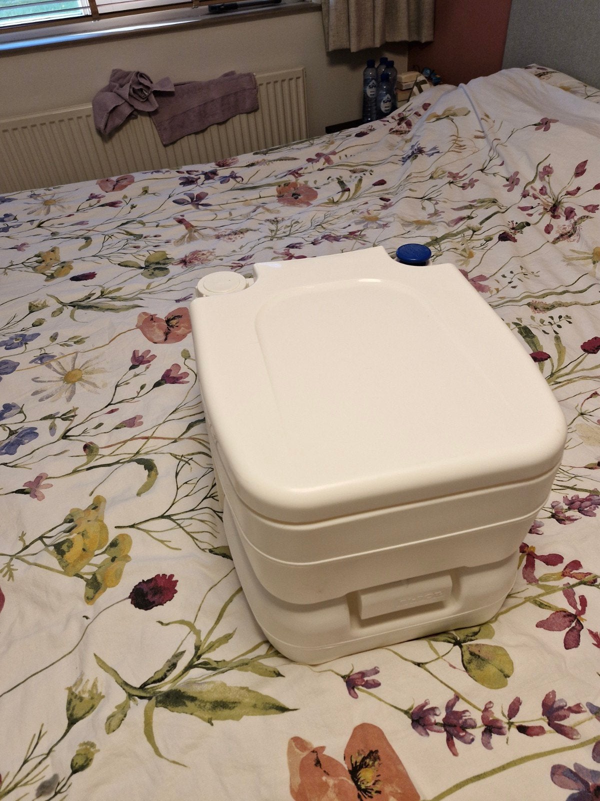 Nieuw draagbaar campingtoilet met toebehoren, Ophalen, Nieuw