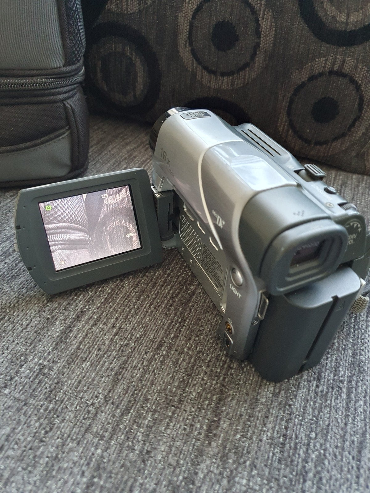 jvc videocamera, JVC, 20x of meer, Ophalen of Verzenden, Zo goed als nieuw