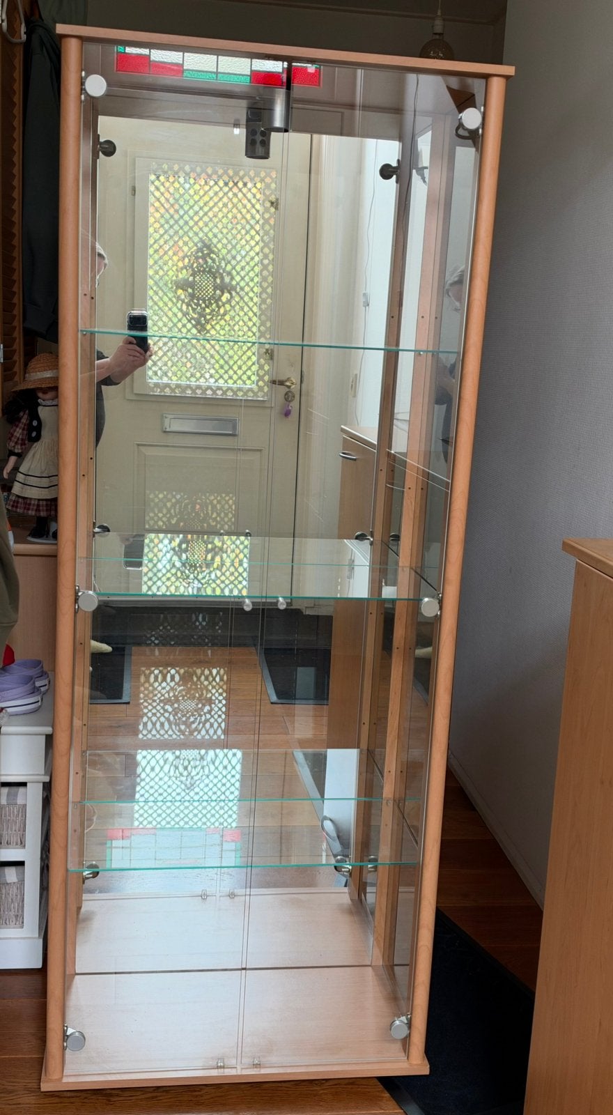 Vitrine kast in nieuwstaat licht eiken met verlichting, Ophalen, 50 tot 100 cm, 150 tot 200 cm, 25 tot 50 cm