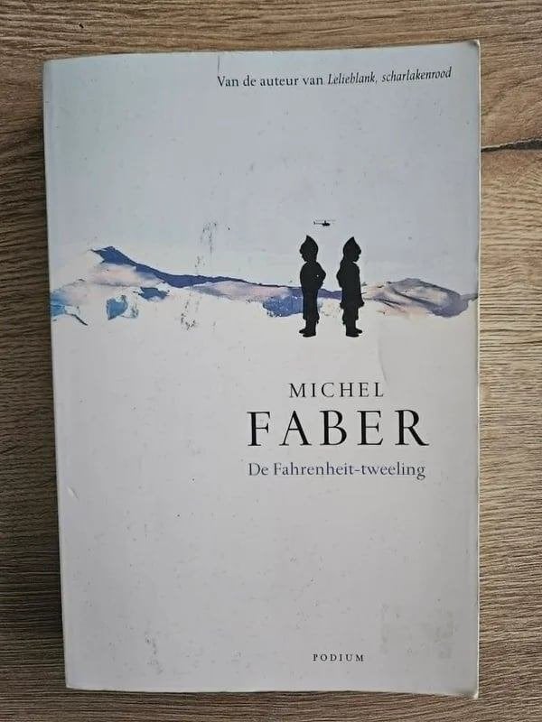Michel Faber - De Fahrenheit-tweeling, Ophalen of Verzenden, Gelezen, Michel Faber