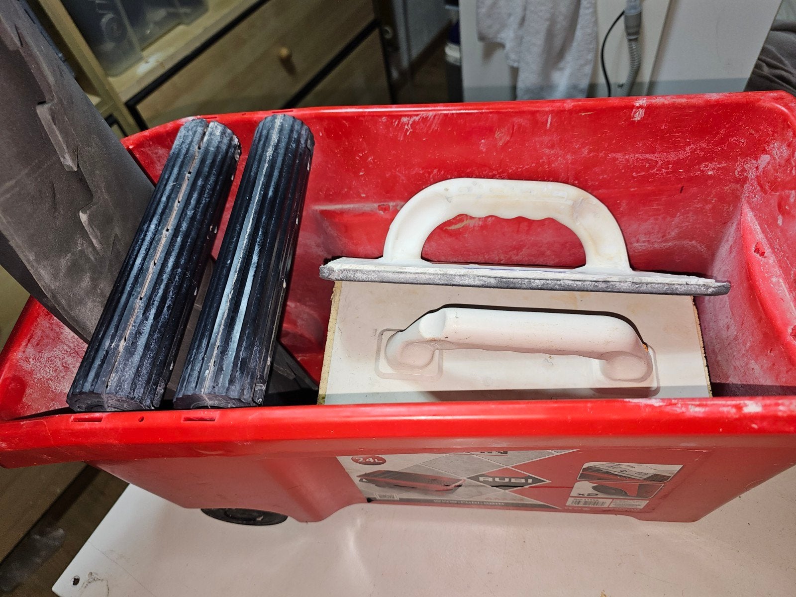 Complete set voegen werk Rubi Clean op wielen, Doe-het-zelf en Verbouw, 40 tot 60 cm, Overige typen, Ophalen of Verzenden, Zo goed als nieuw