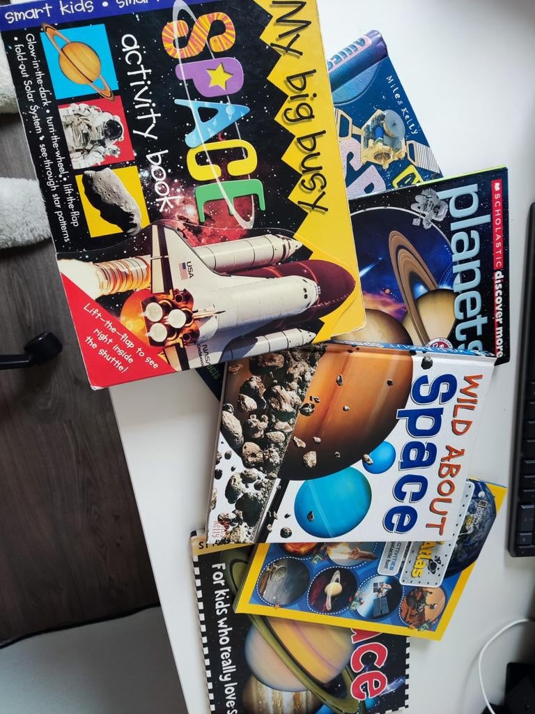 6 Engelse kinderboeken over de ruimte, Ophalen, Gelezen, Diverse auteurs, Non-fictie