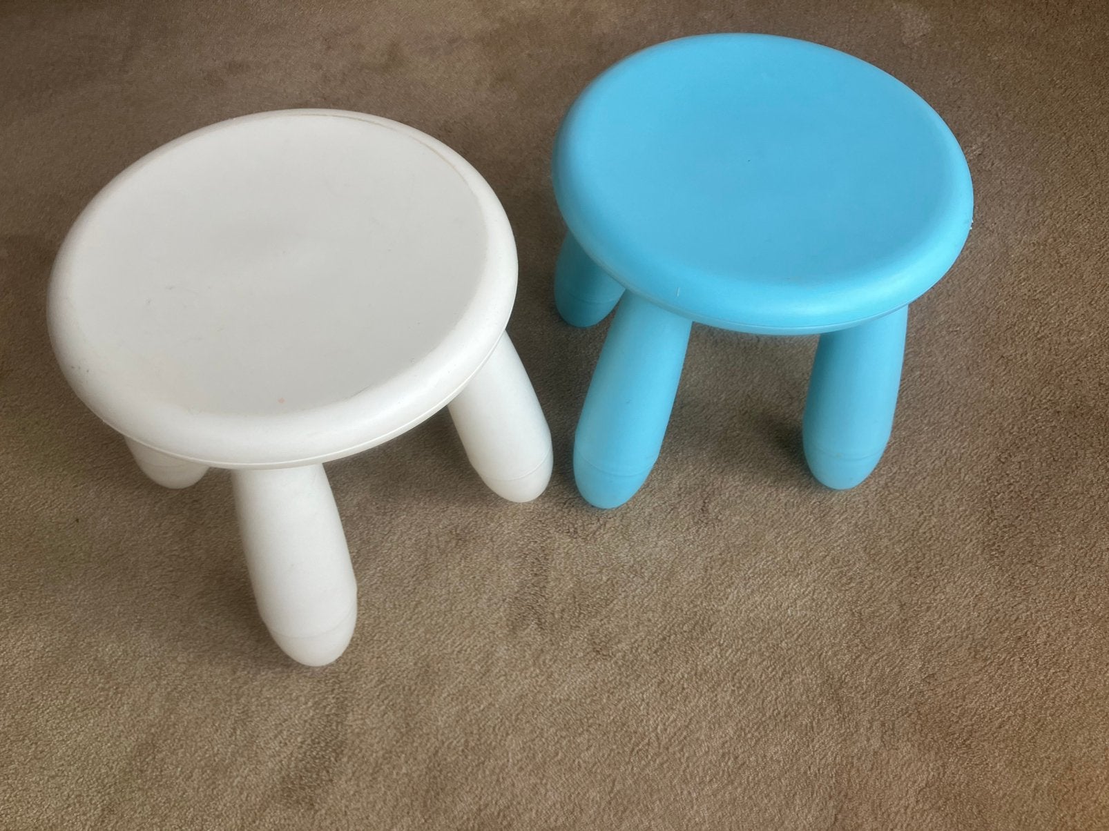 Ikea Mammut krukje blauw of wit, Ophalen, Gebruikt, Kunststof