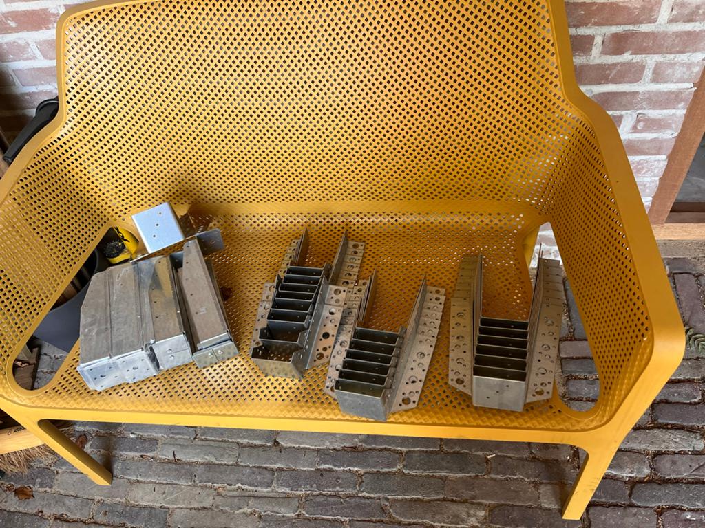 Balkdragers en hoekankers voor houtconstructies, Ophalen, Gebruikt, 100 tot 250 mm, Overige typen