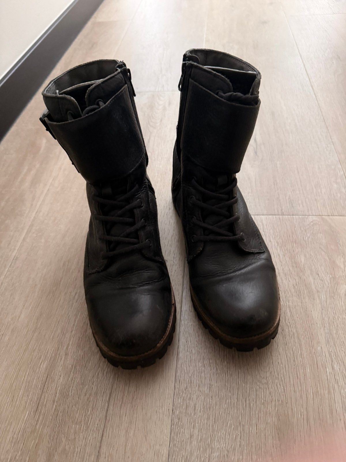 Blackstone laarsjes maat 40, Kleding | Dames, Schoenen, Ophalen of Verzenden, Gedragen, Zwart