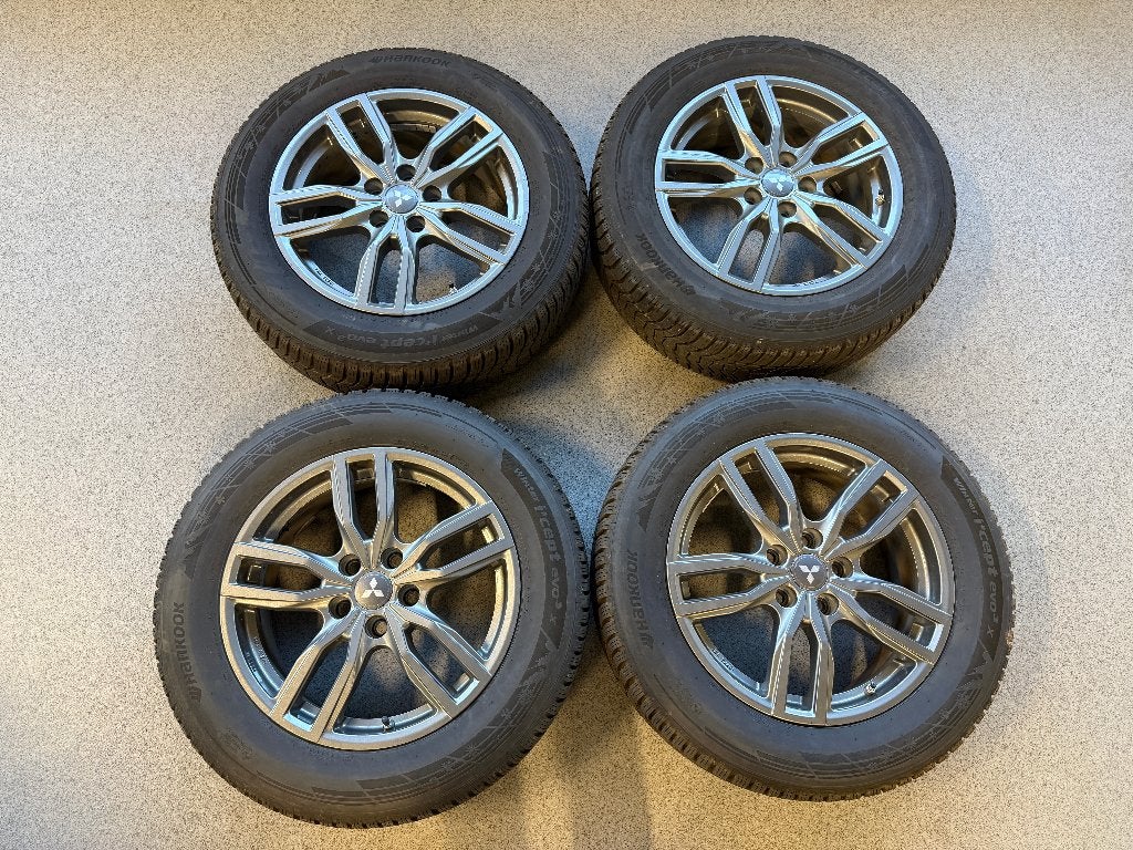 Winterbanden Mitsubishi Eclips Cross 215-65-17 7MM, Ophalen, 17 inch, Winterbanden, Band(en)