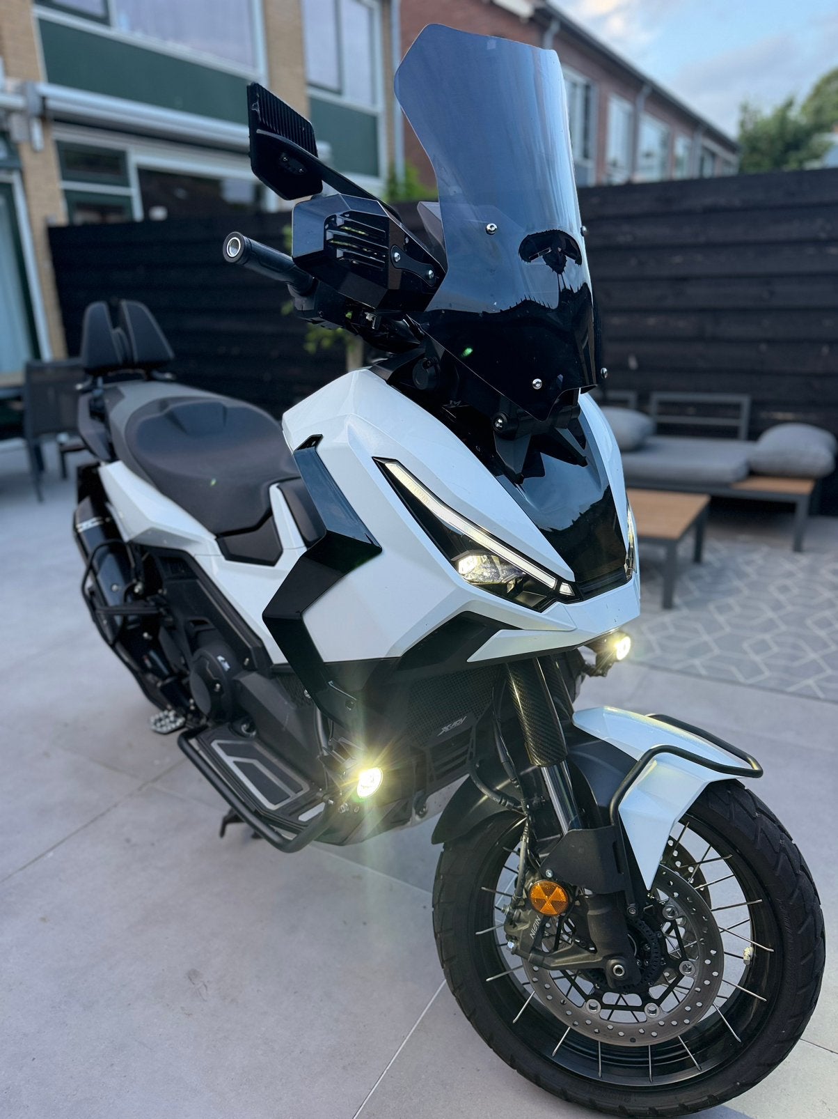 Honda X-ADV 750 OPTIES 2950km!!!/ FULL OPTIES! PARELMOER WIT, 750 cc, Gebruikt, Particulier, Meer dan 35 kW