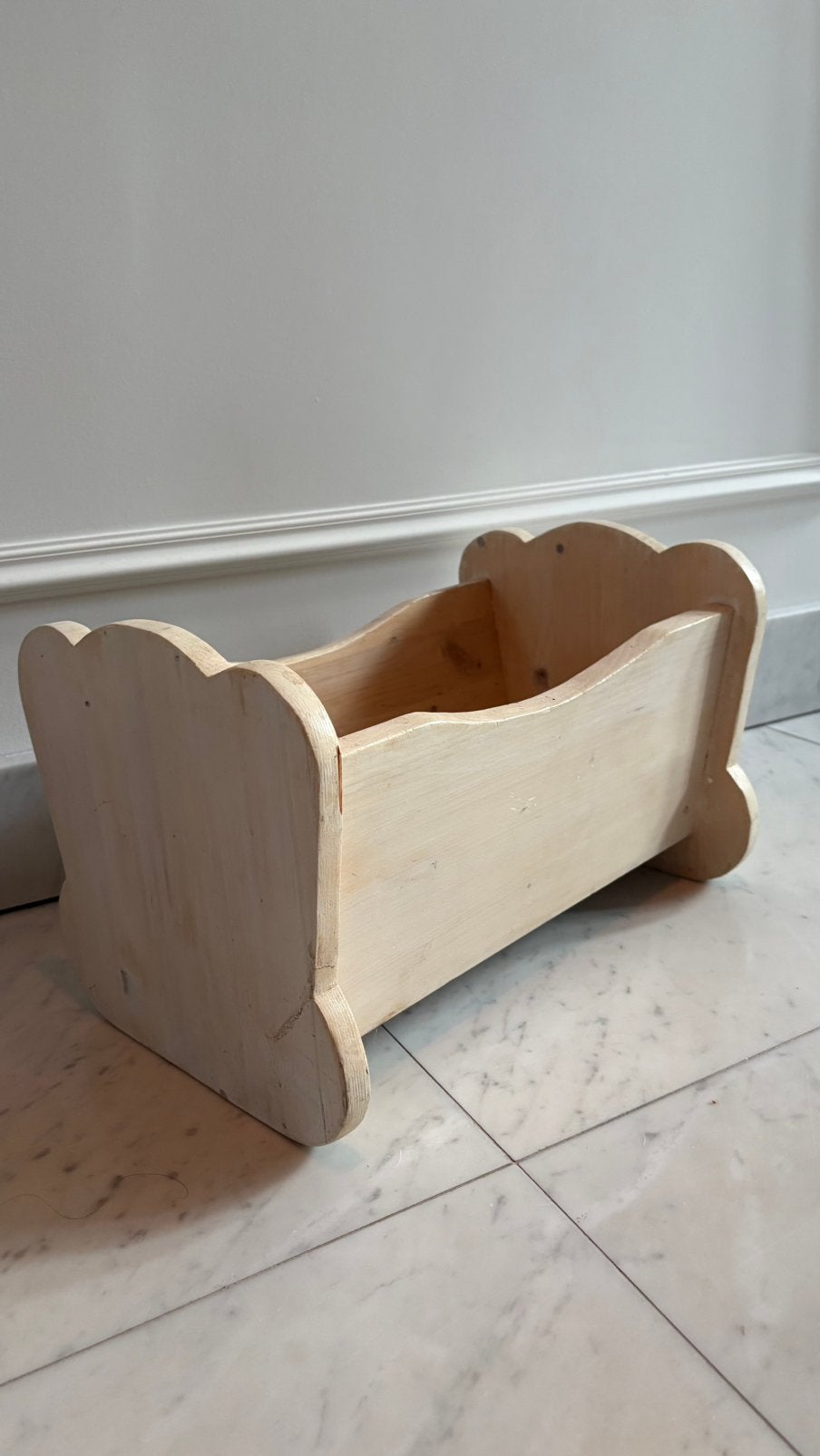Poppenbedje (stevig van mooi hout), Ophalen, Zo goed als nieuw