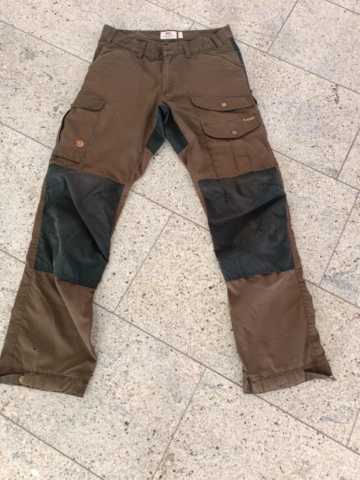 Fjall Raven heren werkbroek mt EU 48, Ophalen of Verzenden, Gedragen, Maat 48/50 (M), Bruin