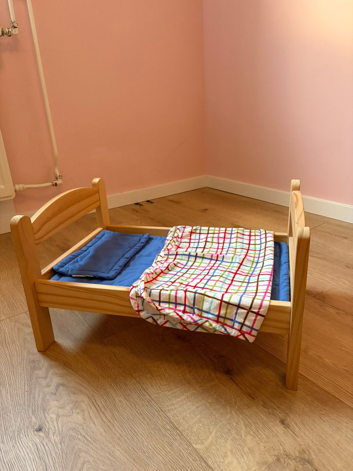 Ikea poppenbed, Ophalen, Zo goed als nieuw, Babypop