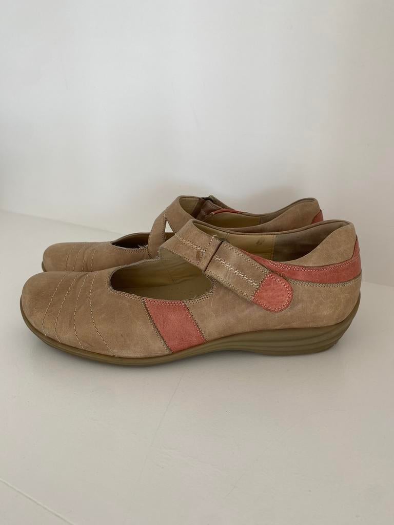Dames schoenen Durea maat 5,5 / 38,5, Kleding | Dames, Schoenen, Ophalen of Verzenden, Zo goed als nieuw, Beige, Schoenen met lage hakken