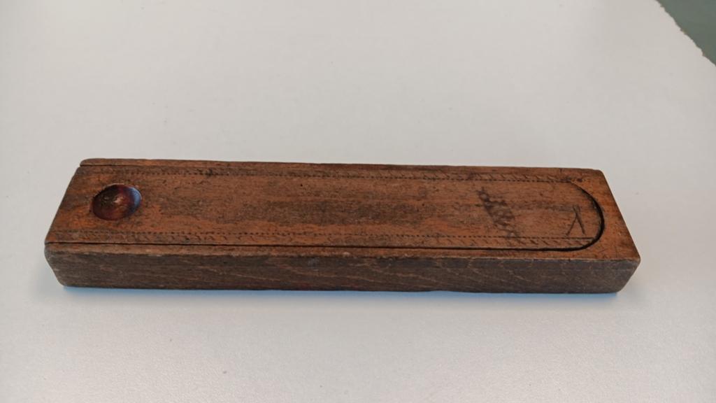 Houten leitjeskistje met ruimte voor 3 leitjes., Ophalen of Verzenden