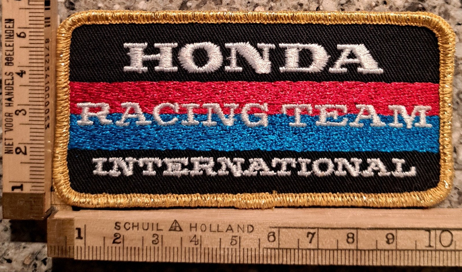 Vintage geborduurde stoffen badge patch Honda Racing Team, Ophalen of Verzenden, Zo goed als nieuw, Overige applicaties