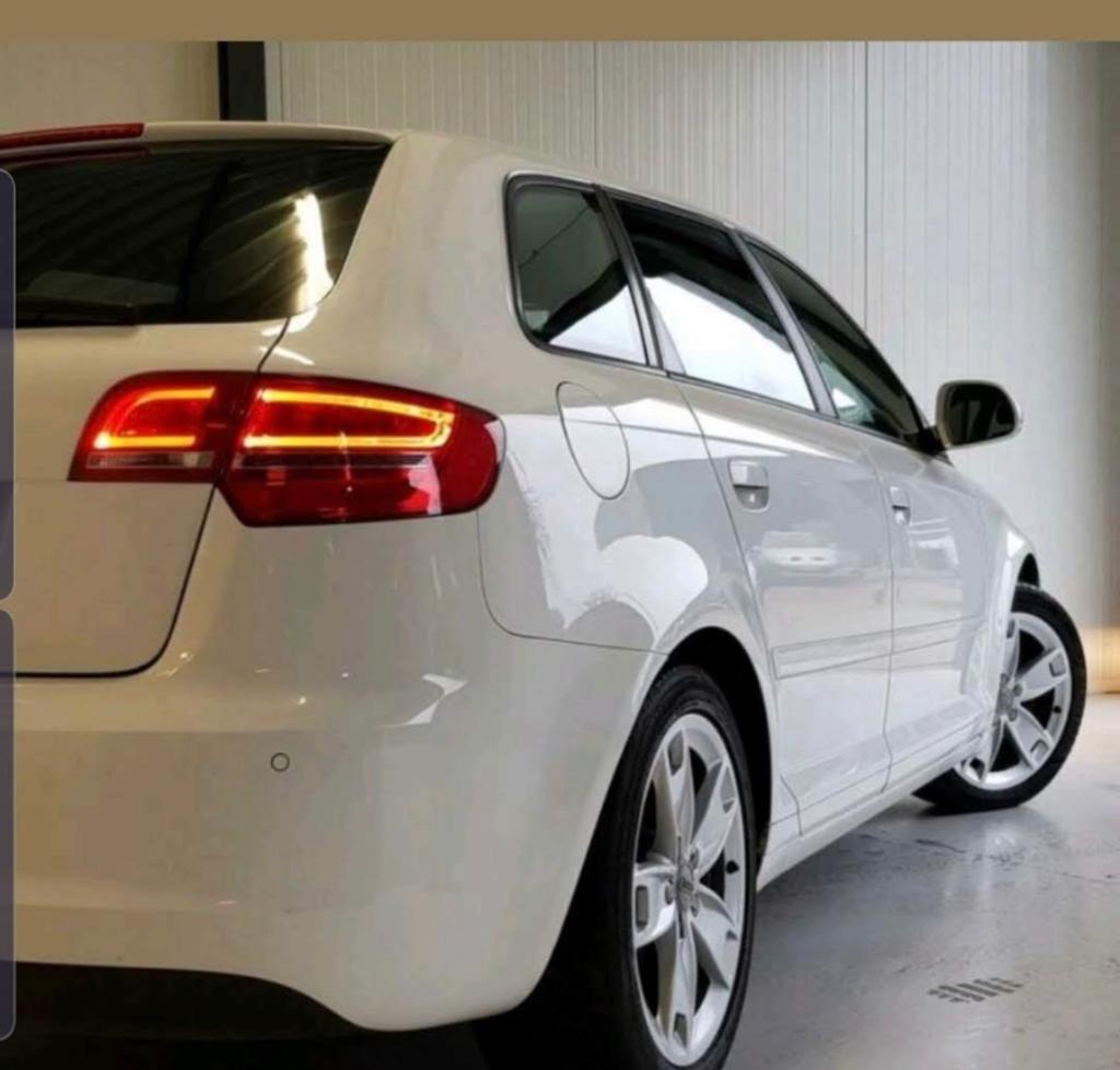 Audi A3 1.4 Tfsi 92KW Sportback 2010 Wit benzine, Voorwielaandrijving, 125 pk, 680 kg, 4 cilinders